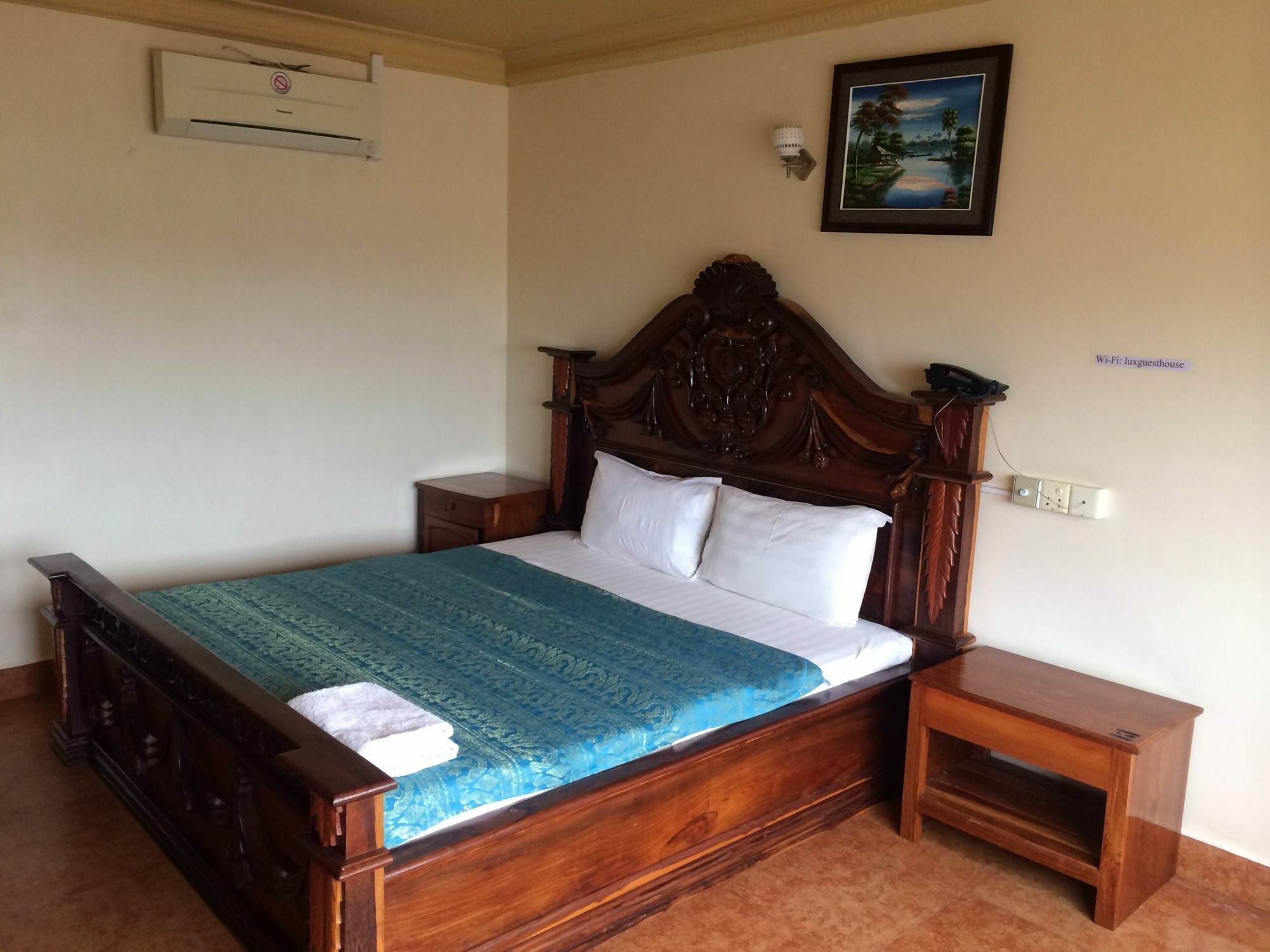 Lux Guest house