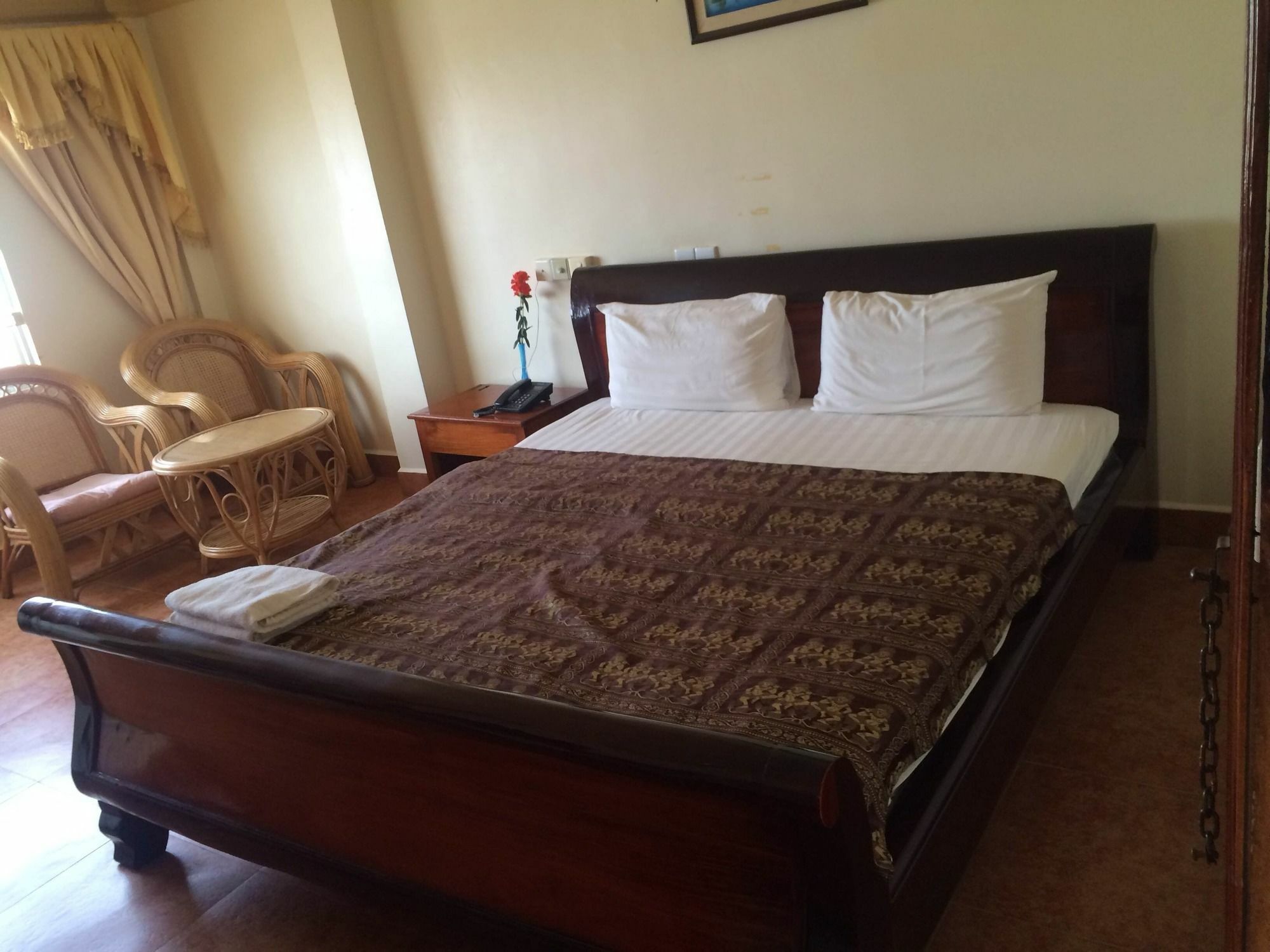 Lux Guest house 2*